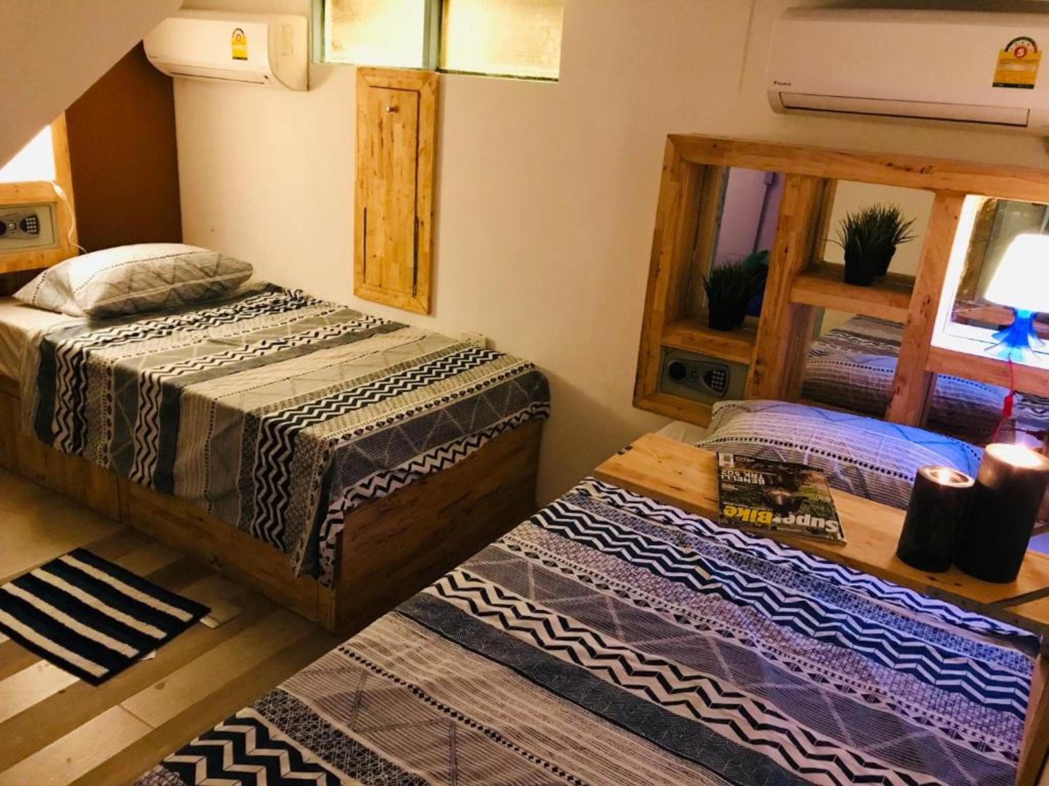 Blu Cabin Ari Stylish Gay Poshtel Bangkok Esterno foto