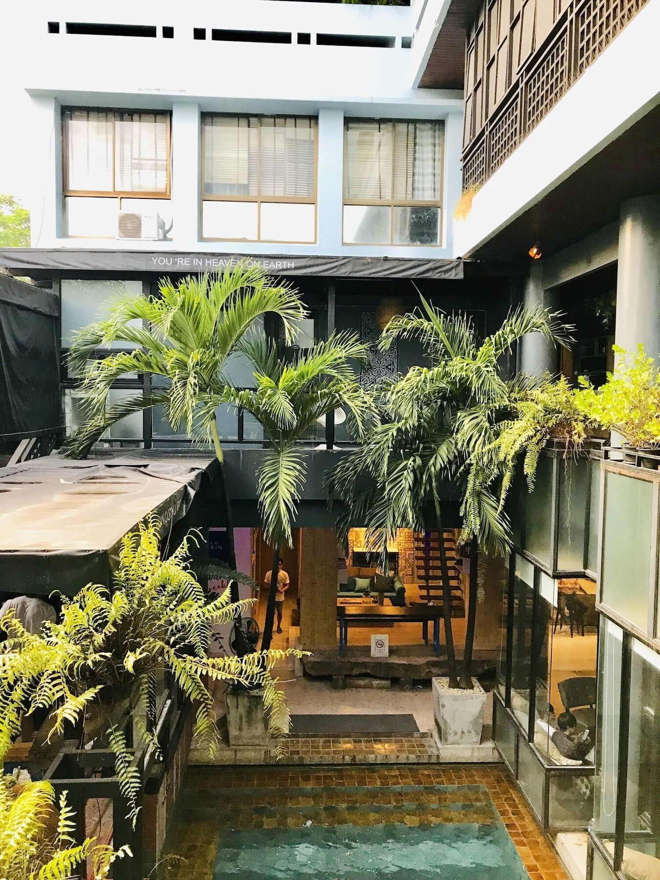 Blu Cabin Ari Stylish Gay Poshtel Bangkok Esterno foto